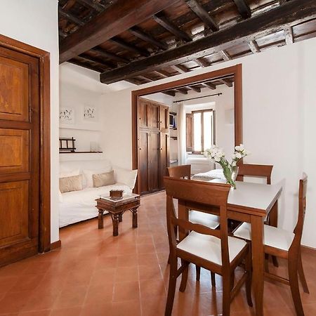 Lovely Apartment Trastevere Center Rome Buitenkant foto