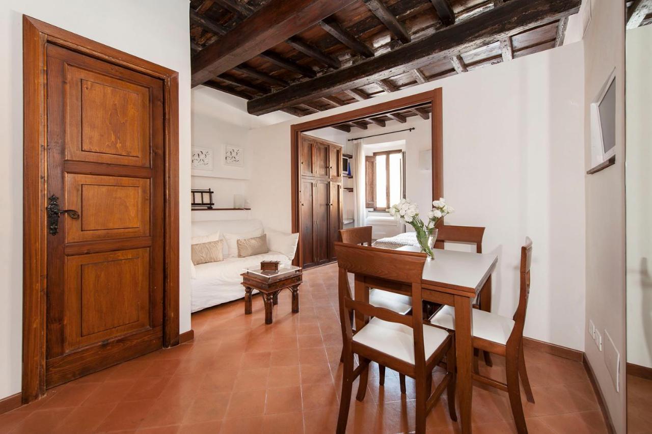 Lovely Apartment Trastevere Center Rome Buitenkant foto